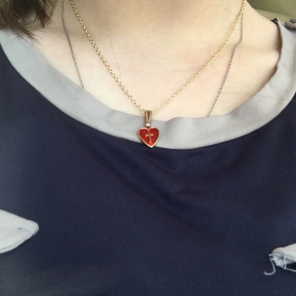 🍓Red heart gold cross necklace - Picture 7 of 9